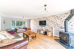 Photo 25- click for photo gallery